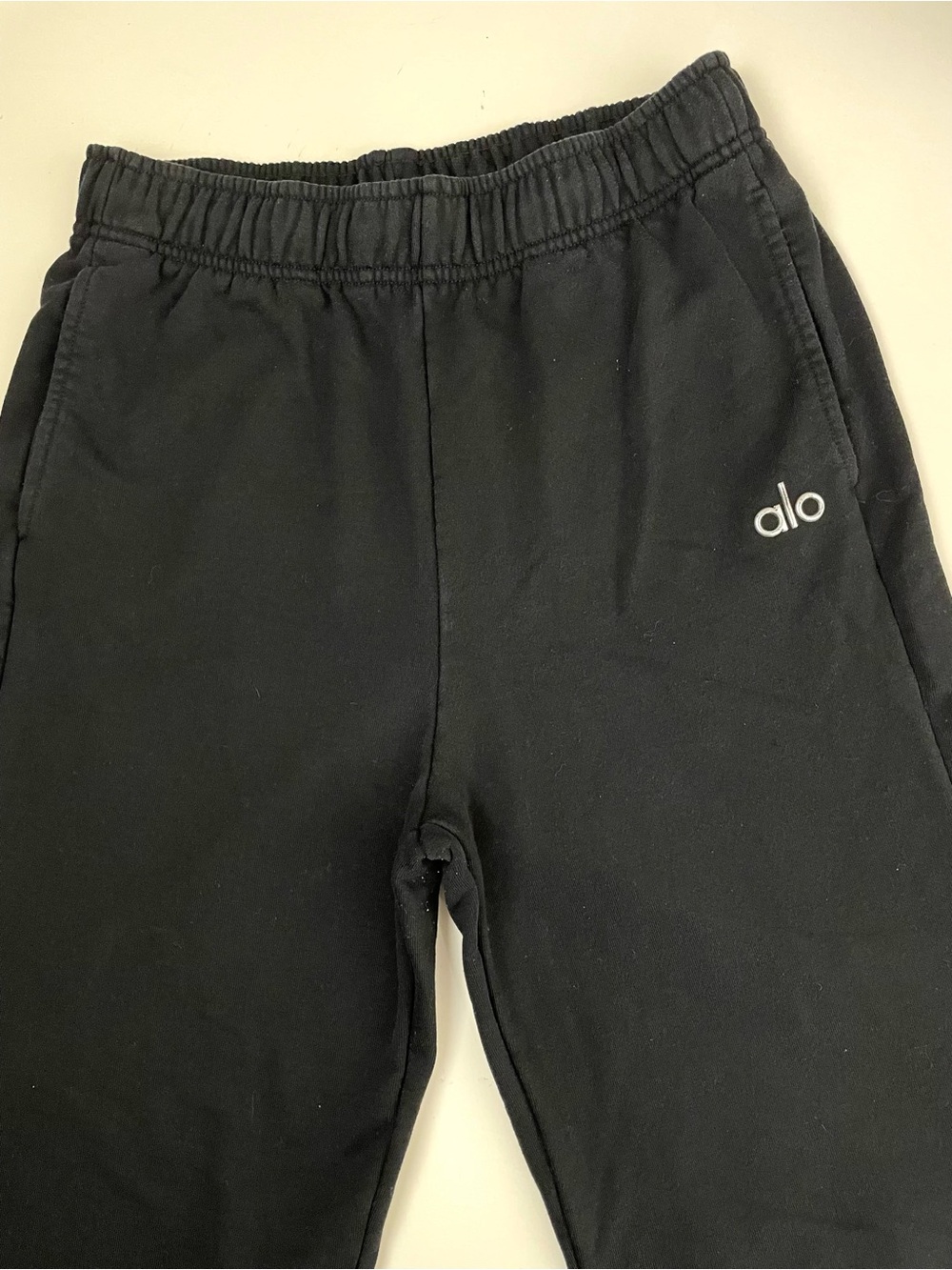 alo Yoga Accolade Jogger Sweatpants Black - Picture 8 of 14